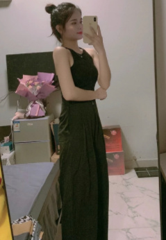 肤白貌美的学生妹