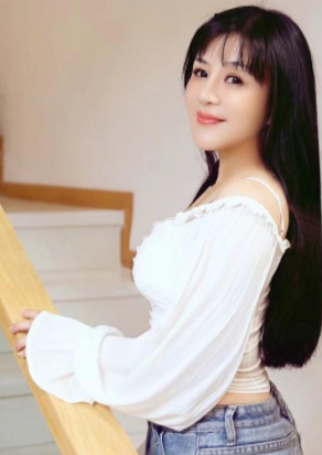 萧山宝龙城大奶妹子
