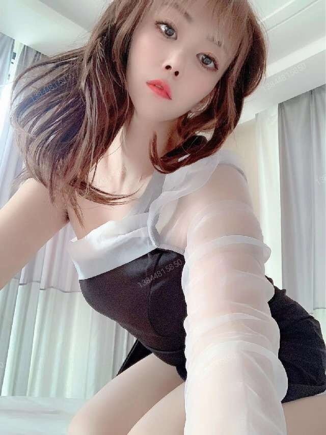 性感的黑丝长腿美女