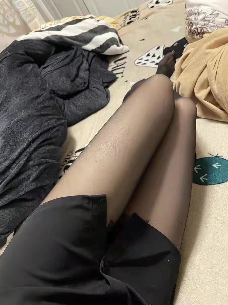 东北黑丝苗条少妇