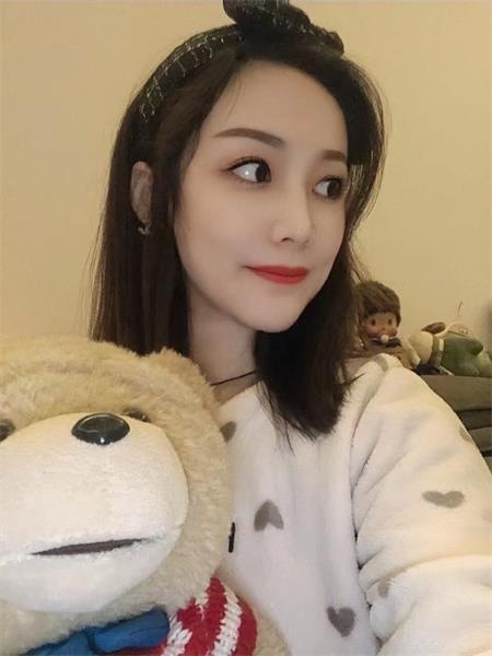 上城区年轻小妹