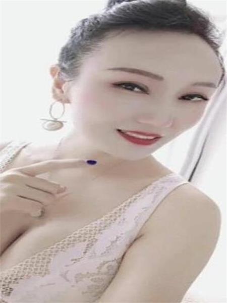 波大身材不错的妹子