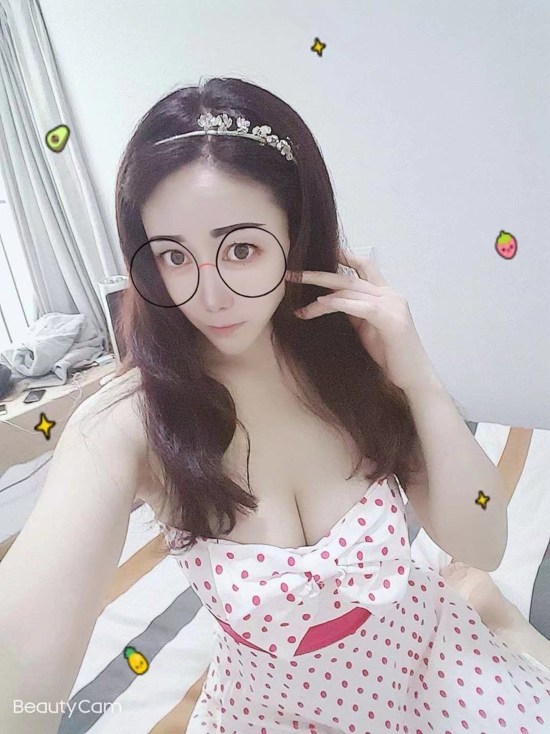 颜值服务都不错的妹子