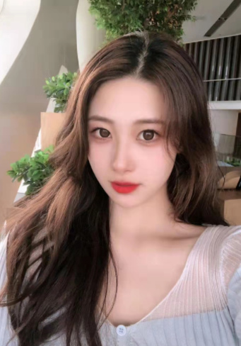 妹子身材超级棒