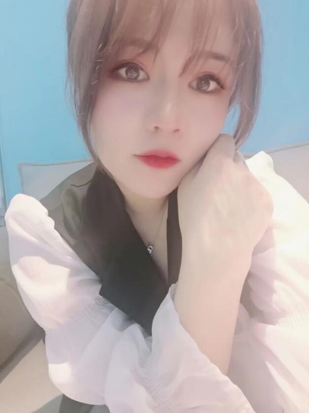 安宁海关美女一枚