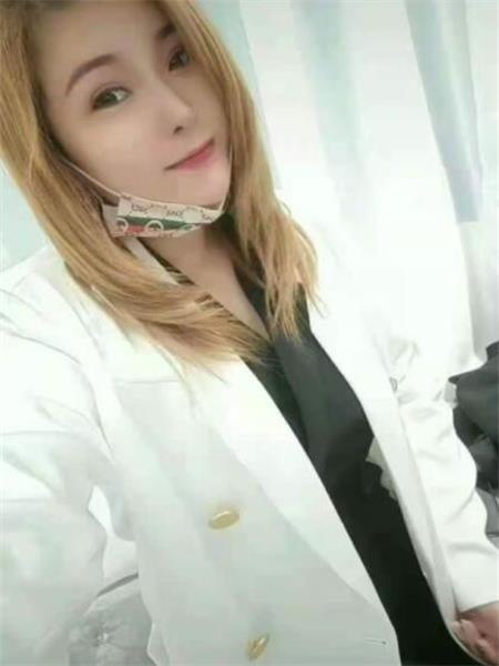 大奶子骚货