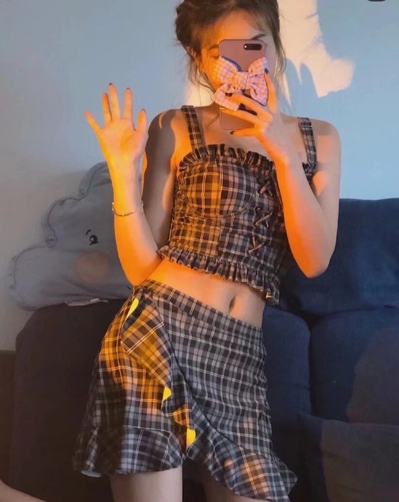 白嫩骚妹蜜桃