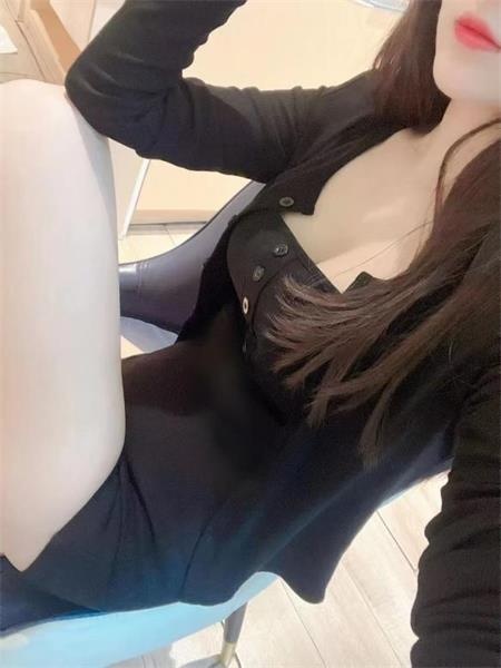 张府园长腿淑女