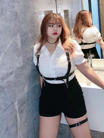 巨乳轻熟女