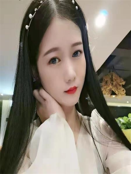 呆萌小丽人