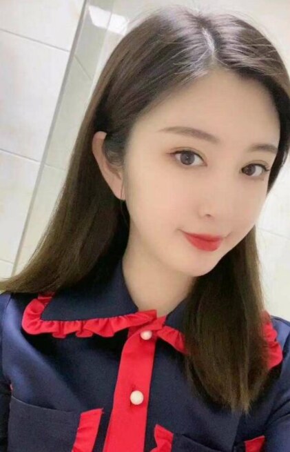 清纯的兼职阿妹