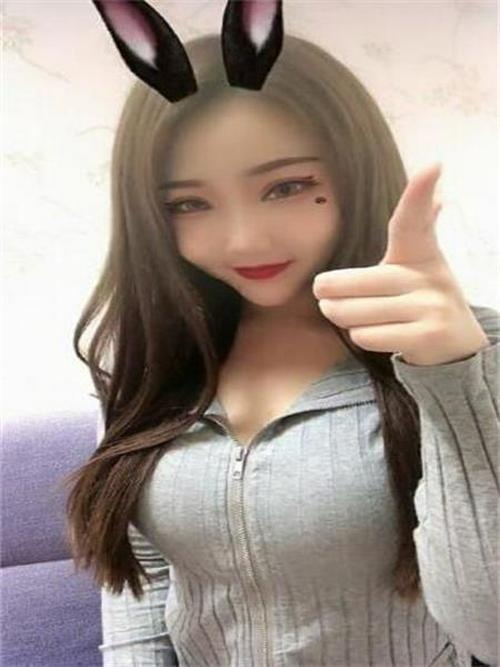 年轻大胸妹，热情的很