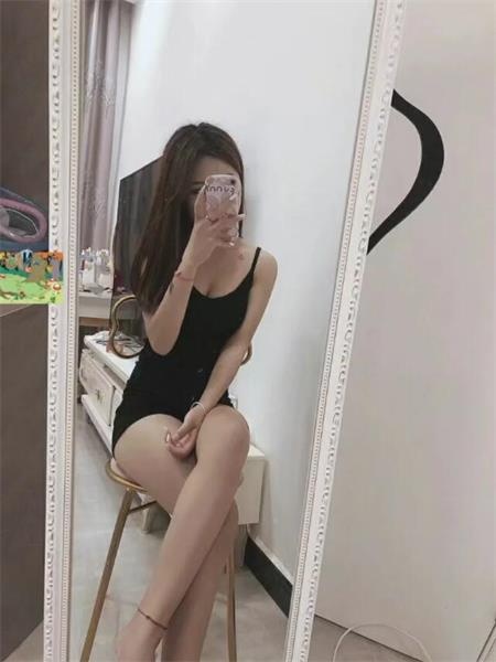 风韵可后花园嫩妹