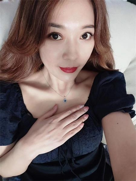 性感少妇，好吃不贵