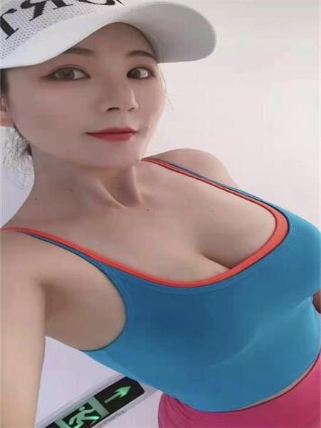 南山健身美女