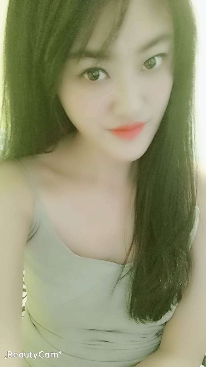 性价比超高的黑丝长腿妹