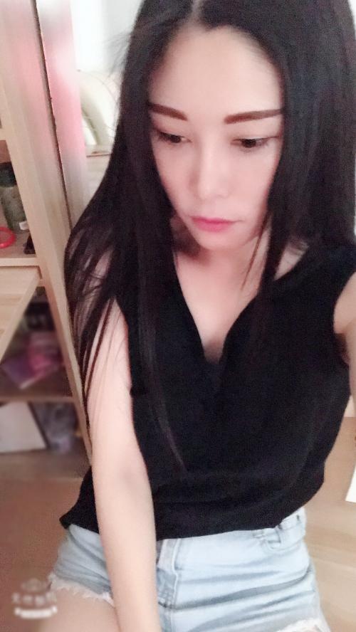 分享一个腿玩年系列美女
