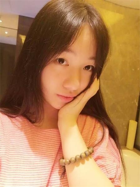 高性价比年轻妹子嘤嘤