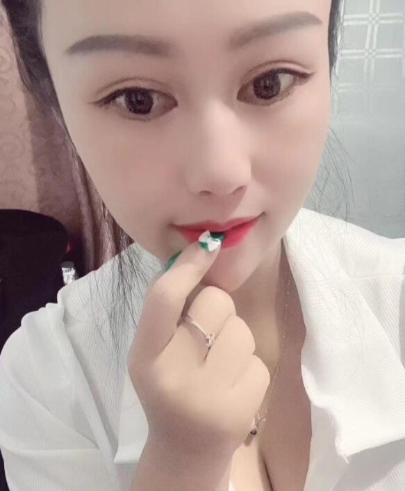 性价比高的妹子欣怡