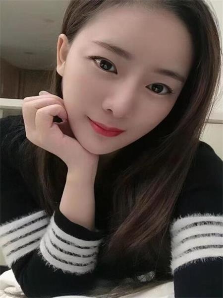 大胸丝袜少妇