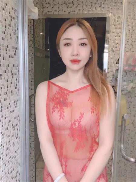 王家湾大胸姐姐