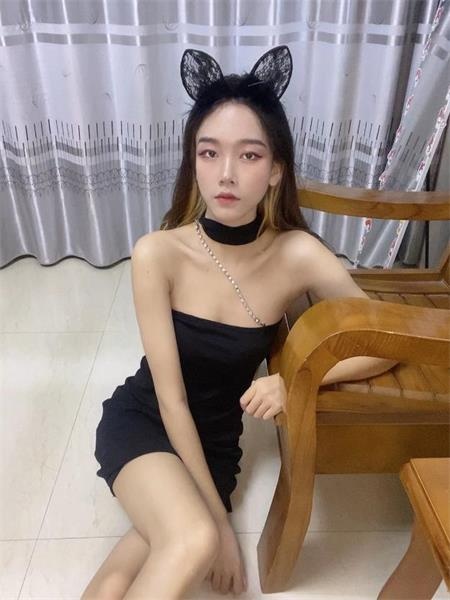 水嫩小黎儿