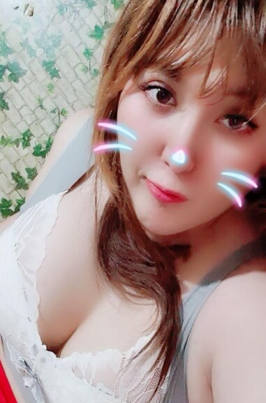 喜欢吃弟弟的少妇姐姐