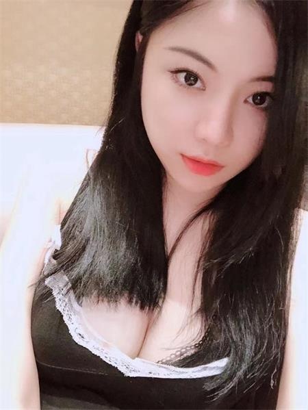 甜美性感小鱼儿