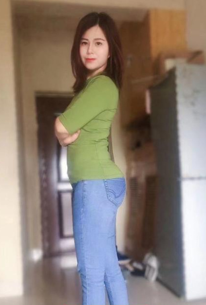 丰满翘臀，后入过瘾