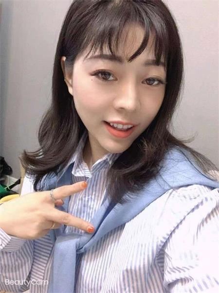 娇小温柔型少妇