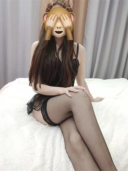 大长腿小姐姐