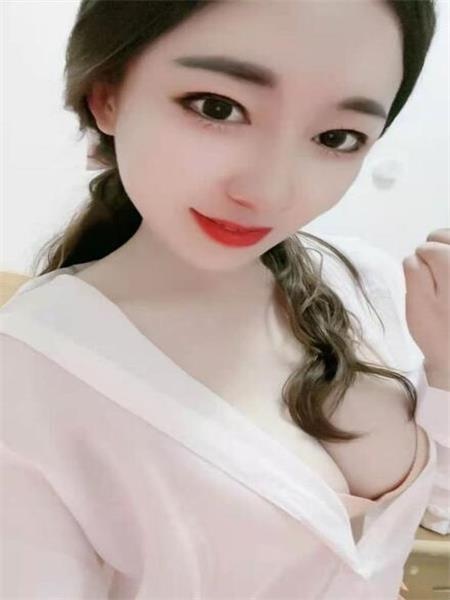 自称混血少妇