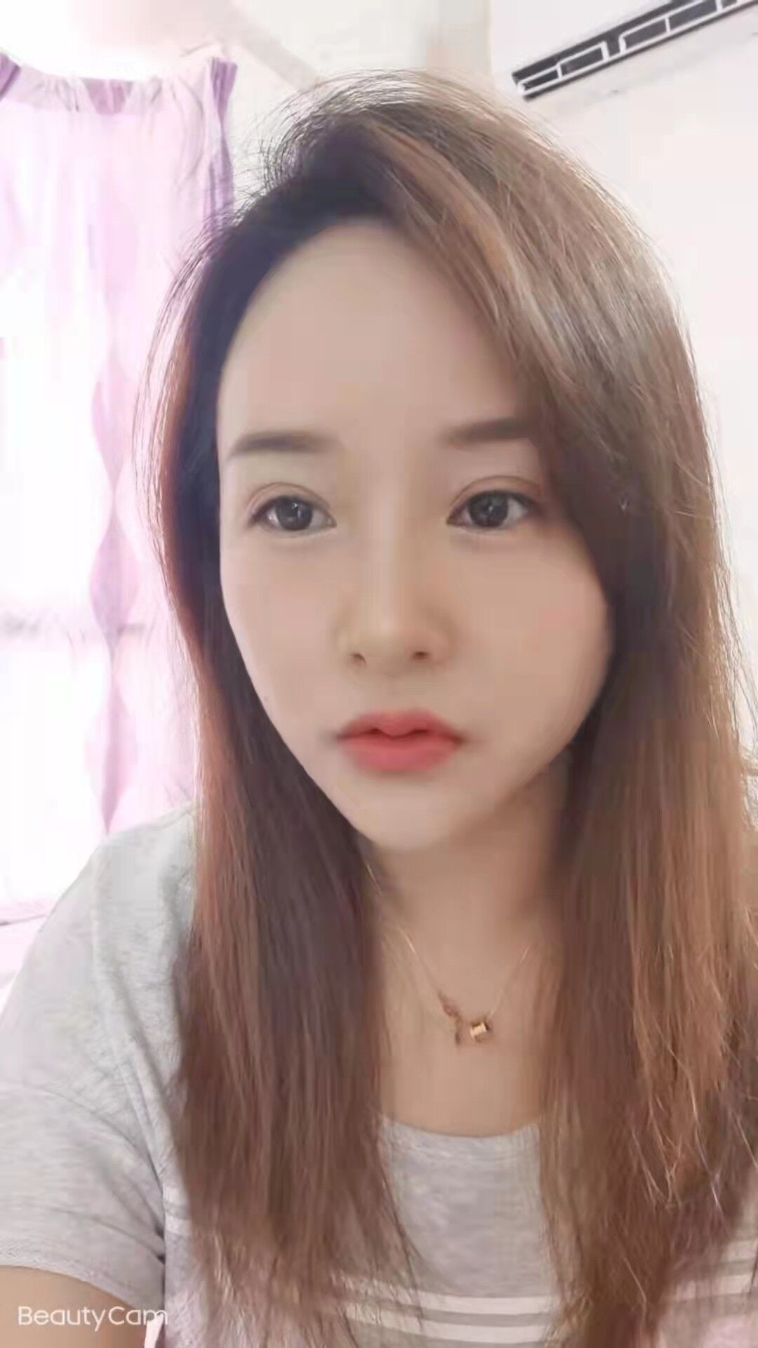 白云轻熟女小米