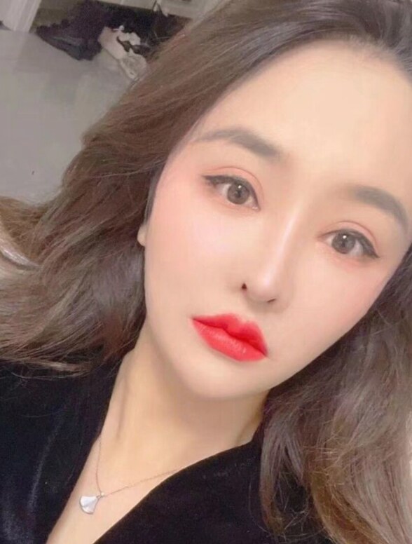 身材漂亮的小姐姐