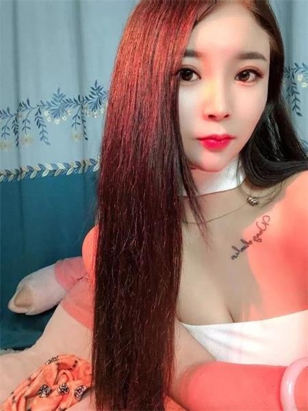 大胸妹妹小颖