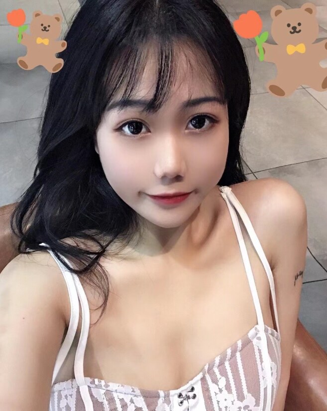 南宁火车站大波女泡芙