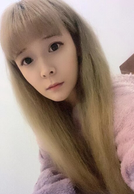 河东区的小姐姐，挺年轻的