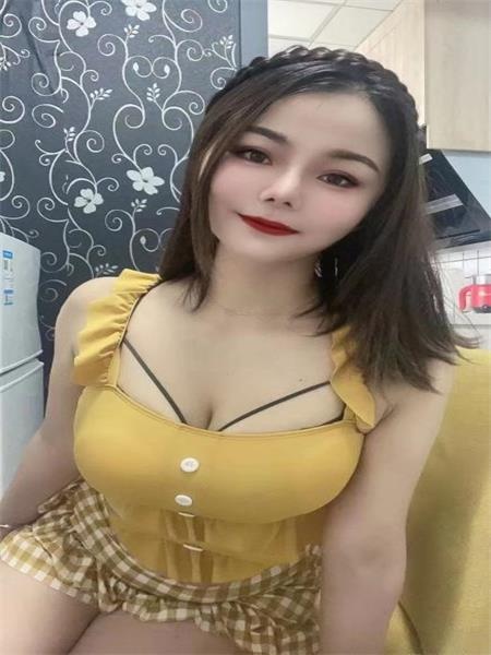 巨乳小奶豆