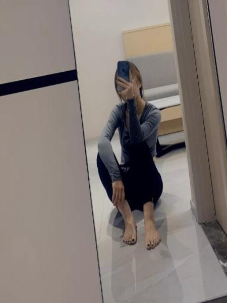 庄里娇小的南方妹子