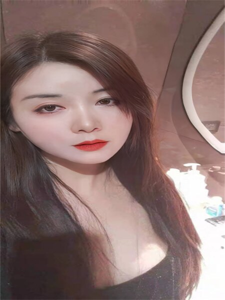 少妇卡莉
