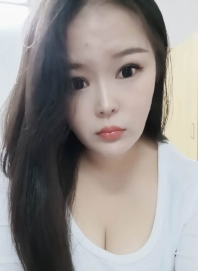 肤白波大的甜甜