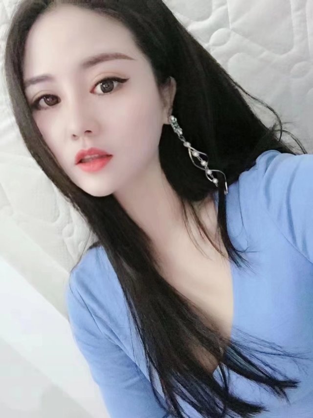 仲恺高新区的大奶妞