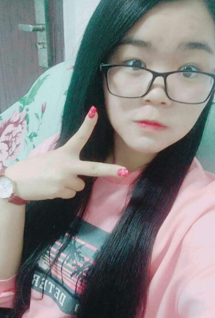 98眼镜女，另有味道