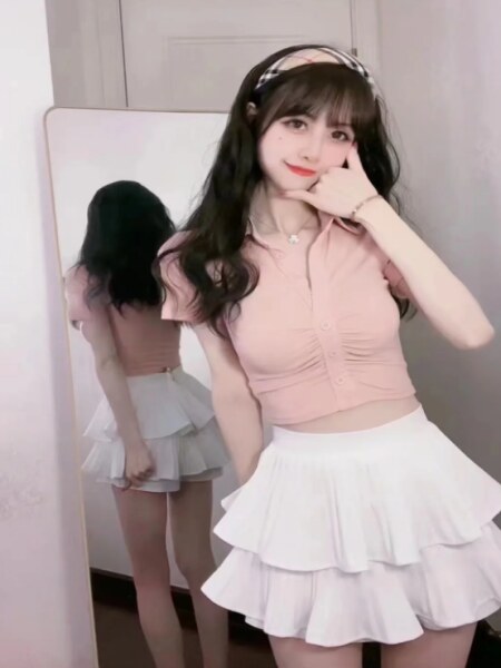 小巧玲珑性感妞