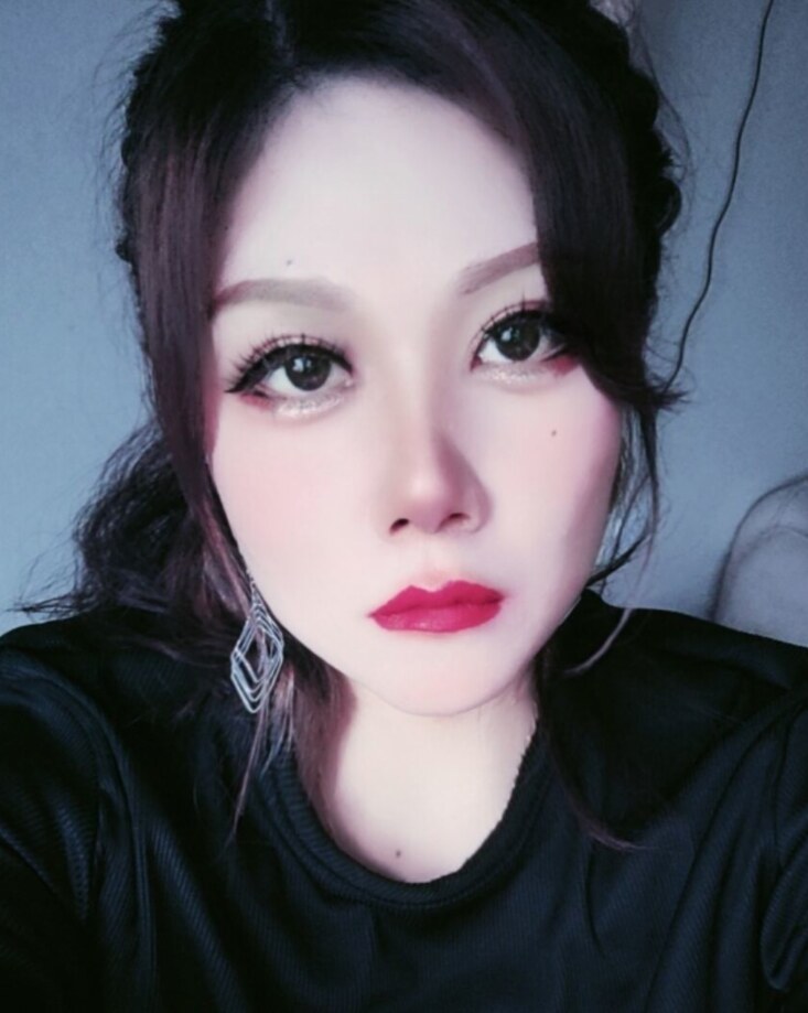 光谷大胸美女姗姗