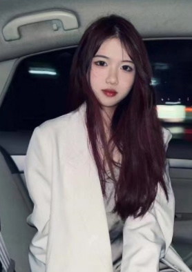 中山公园附近的小美女