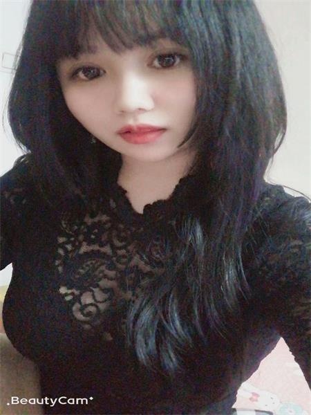  400的童颜巨乳妹妹