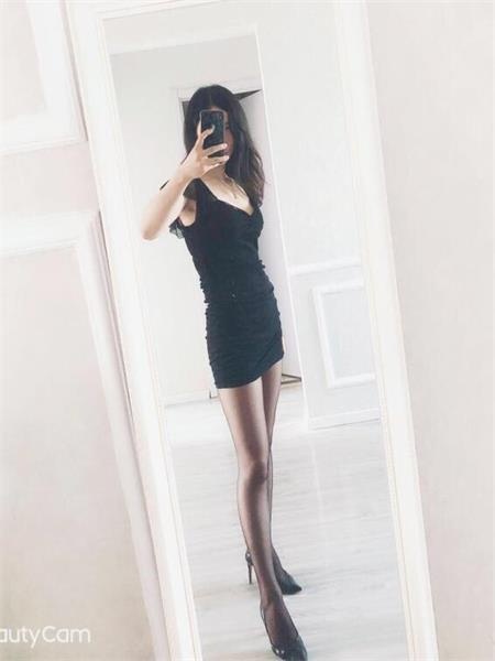 再次体验丝袜美腿佳佳
