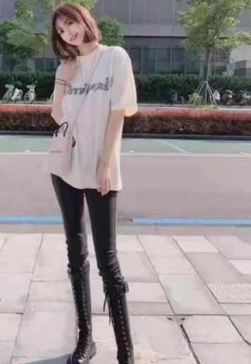 双百大厦长腿美女