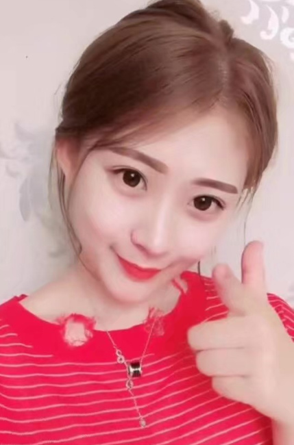 海蔚广场洪荒少女